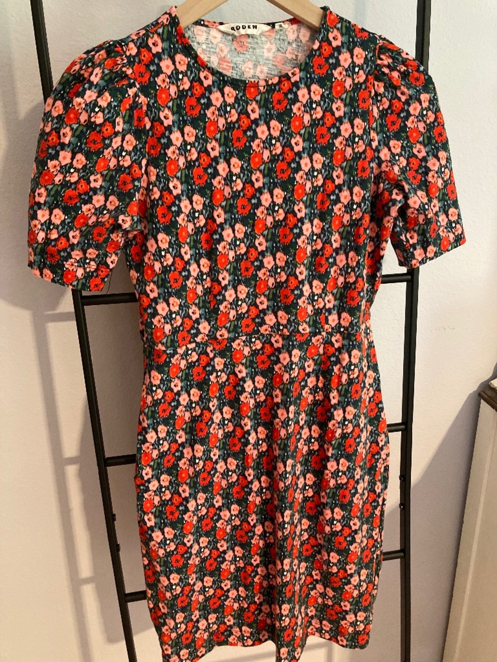 Boden Jersey puff sleeve dress, size 4
